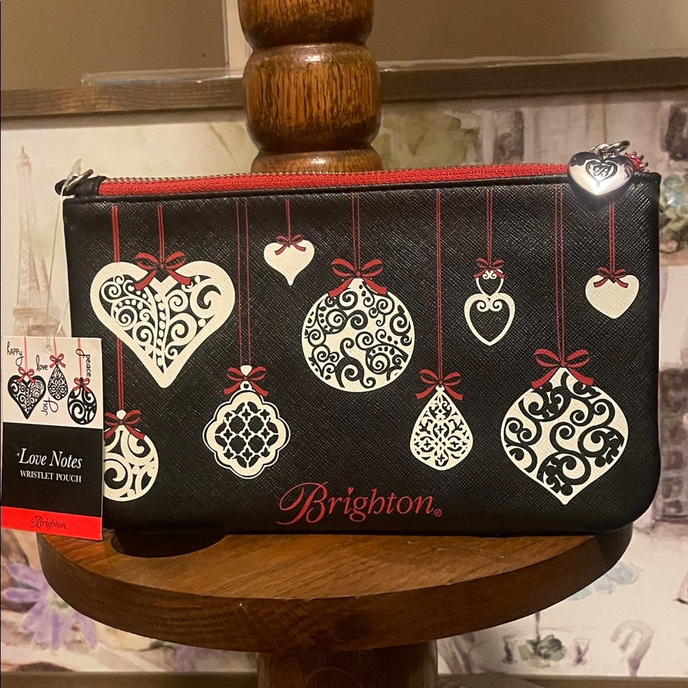 Brighton Holiday Pouch